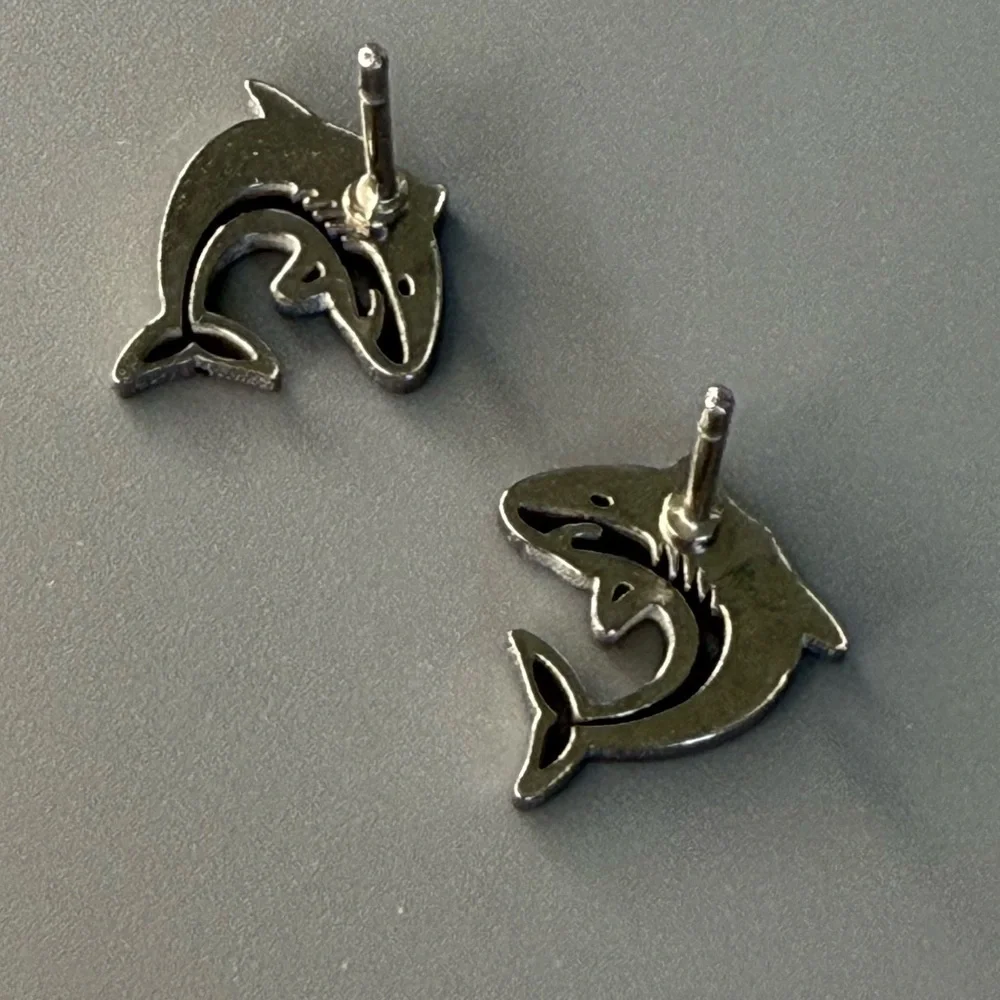 Stainless Steel Waterproof Shark Stud